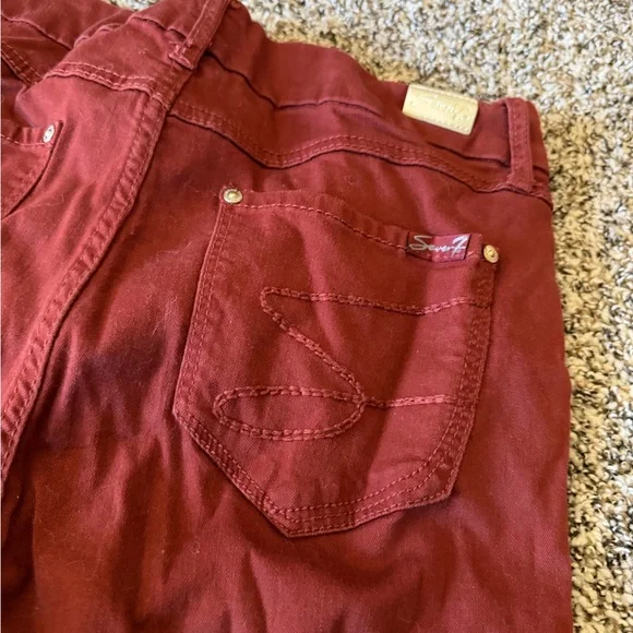 Seven7 Women's Skinny Jeans in Deep Red - Picture 6 of 7